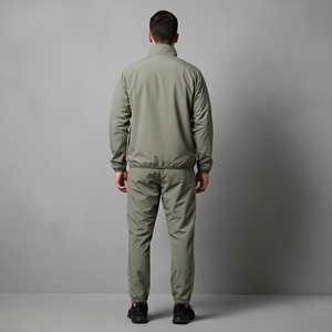 ชุดวอร์มแฟชั่นลายเรียบ 100% ไนลอน รุ่นใหม่ปี 2025 สำหรับฤดูใบไม้ร่วงและฤดูหนาว ไซส์พลัส กันลม เหมาะสำหรับผู้ชาย - Product Image 3