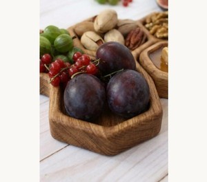 Plateau de service hexagonal en bois alvéolé avec cuillère à miel, plateau à collation en bois à 7 compartiments pour fromage et fruits, vente en gros - Product Image 4