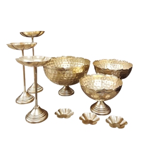 Lámpara Diya de Latón Premium con Diseño de Loto y Om, Lámpara de Aceite Tradicional India para Puja, Decoración Religiosa y Festiva - Product Image 4