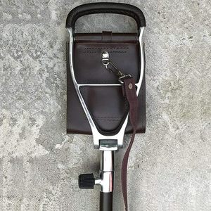 Bastón de Senderismo Vintage de Cuero PU con Eje de Aleación de Aluminio, Ajustable en 3 Secciones (75-95 cm), Punta de Goma, Plegable para Camping y Senderismo - Product Image 4