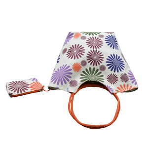 Bolso de mano de arpillera con estampado floral de diseñador, bolsa colgante con cremallera, asa de cuerda, bolso de playa de yute para niñas, con tarjetero/lote de monedas laminado en PP - Product Image 4