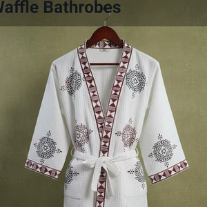 Peignoir en coton gaufré avec imprimé bloc, léger et absorbant rapidement l'eau, peignoir kimono élégant pour femme en coton imprimé à la main - Product Image 1