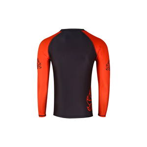 T-shirt sportif à manches longues pour homme, noir et orange, avec motif flamme, séchage rapide, coupe ajustée, col rond, tricoté en polyester - Product Image 4