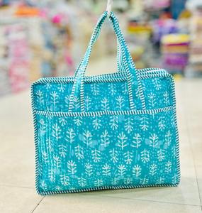 Bolso Tote Acolchado con Diseño Floral, Bolso de Hombro Hecho a Mano de Algodón, Bolso de Compras de Gran Capacidad - Product Image 3