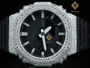 Montre de luxe pour homme Pahal Jewels avec boîtier en diamant 43 mm, cadran en cristal saphir, étanche 20 BAR, bracelet en acier inoxydable avec moissanite, ouverture par bouton-poussoir - Product Image 4