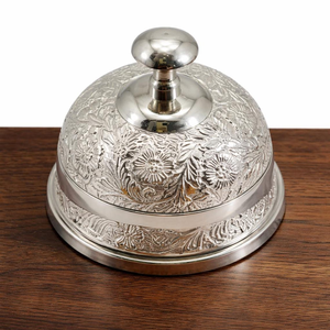 Cloche de service de restaurant plaquée argent de qualité supérieure, ornée de motifs floraux en relief, pour hôtel, réception, café, comptoir, hôtellerie - Product Image 1