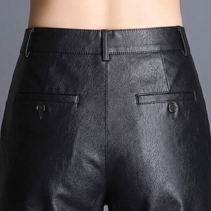 Pantalon en similicuir PU taille haute pour femme, coupe large, couleur unie, décontracté, longueur complète, coupe ample, fermeture boutonnée, style automne - Product Image 4