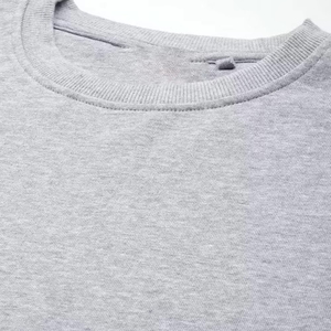 Sweat-shirt à col rond pour homme de qualité supérieure, en tissu de coton lourd, respirant et confortable, avec logo et design personnalisés. - Product Image 6
