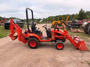 Tracteur agricole d'occasion BX23S 50 CV 4x4 avec transmission par engrenages, moteur puissant, pompe à boîte de vitesses haute efficacité, haute productivité - Product Image 2
