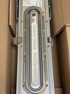Controlador de Iluminación de Emergencia CROUSE HINDS CHAMP MLLA2-UNV1-S903-EM1-M2, Ethernet, RAM, 120-277V, para Automatización Industrial - Product Image 2