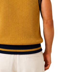 Gilet pull sans manches en maille pour homme, jaune moutarde à rayures contrastées, col en V, léger, décontracté, personnalisable avec logo OEM - Product Image 5