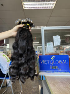 Extensions de cheveux à bande ondulée naturelle soyeuse et lisse sans perte ni emmêlement faite au Vietglobal cheveux - Product Image 4