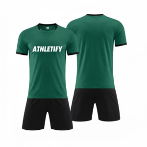 Ensemble de maillots de football personnalisés, uniforme d'équipe de football, sublimation, maillot de football respirant, ensemble de shorts pour kit d'entraînement - Product Image 1