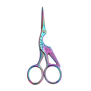 Ciseaux à cuticules en acier inoxydable arc-en-ciel, lame courbée, pointe acérée, trou rond, outils de manucure durables pour adultes, ciseaux fantaisie - Product Image 1