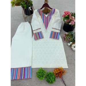 Hermoso conjunto de ropa de fiesta de talla XS con trabajo de hilo que mejora tu aspecto - Product Image 3