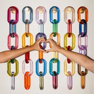 งานฝีมือเรซิ่น FAIZA CRAFT ผลิตจากโรงงานโดยตรง เป็นมิตรกับสิ่งแวดล้อม หลากสีสัน ปรับแต่งได้ ตกแต่งผนังด้วยโซ่แขวน  งานศิลปะตกแต่งผนัง - Product Image 1