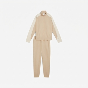 Ensemble décontracté deux pièces personnalisé avec logo OEM pour femme, survêtement tendance mi-saison chaud en tricot imprimé style sport 100% - Product Image 1