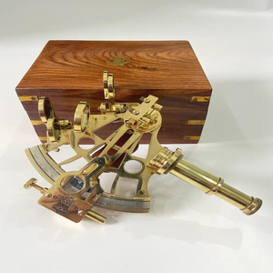 กล้องวัดมุมทองเหลืองแบบตั้งพื้นพร้อมเสาปรับระดับแนวตั้ง, เลนส์, และช่องมองภาพเสริม มีจำหน่ายในราคาขายส่ง - Product Image 4