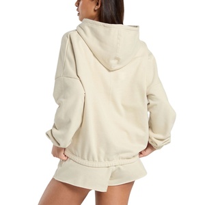 Conjunto de Dos Piezas para Mujer con Logotipo Personalizado en Estampado Puff, Sudadera Corta y Pantalones Jogger de Algodón, Sudadera Corta y Conjunto de Pantalones Cortos con Efecto Desgastado por el Sol 2026 - Product Image 4