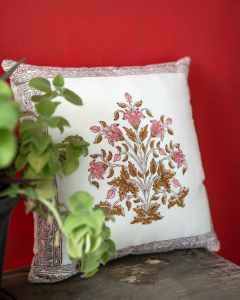 Housse de coussin à imprimé floral en blocs, motif ivoire avec fleurs roses et moutarde, 18x18 et 20x20 pouces, imprimée à la main - Product Image 4