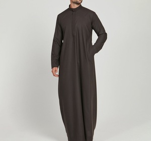 ชุดโทบแบบระบายอากาศได้ดีสำหรับผู้ชายมุสลิม สีดำ ดีไซน์แบบอาหรับ กาตาร์ แขนยาว ความยาวถึงข้อเท้า ชุดสำหรับเดือนรอมฎอน - Product Image 4