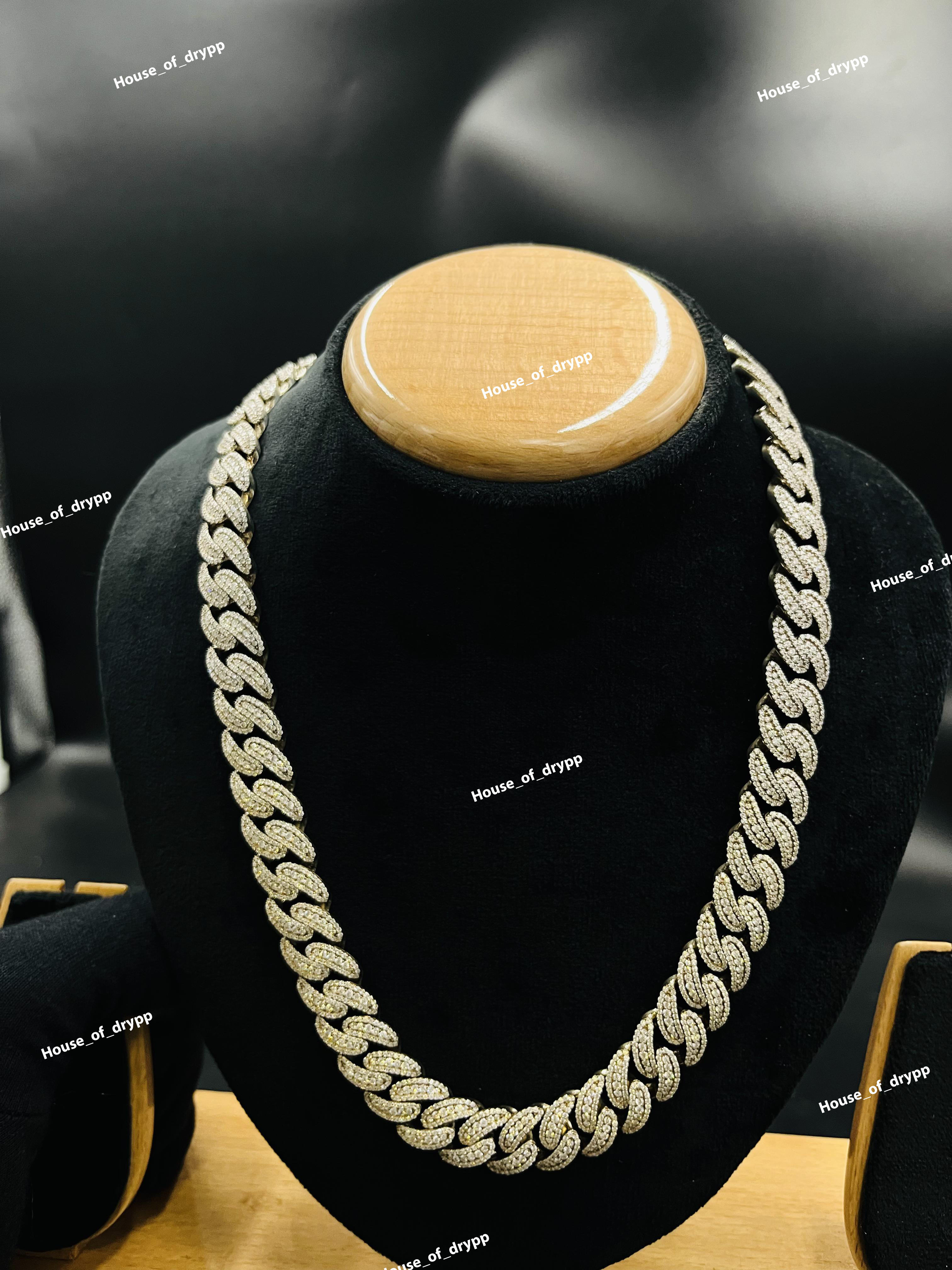 ตามที่แสดงในภาพ