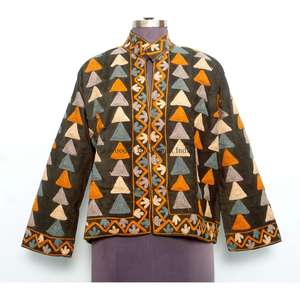 Veste d'hiver matelassée artisanale brodée Cotrise pour femme, coupe régulière, écologique, coupe-vent, 100 % coton, taille unique, best-seller - Product Image 1