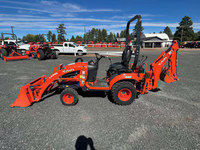 Minipala caricatrice Kubota BX23S 4WD Diesel con retroescavatore per agricoltura e giardinaggio