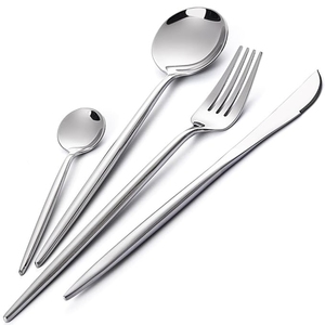 Ensemble de couverts en acier inoxydable doré effet miroir esthétique avec manches ergonomiques et fines pour une table de restaurant chic - Product Image 5