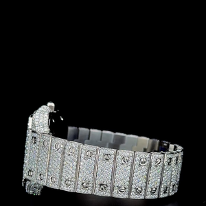 Reloj Automático con Números con Rayas, Dos Tonos en Oro Rosa, Completamente Cubierto de Diamantes Moissanite VVS de 27.5 Quilates - Product Image 5