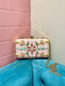 Elegante Bolso de Mano Bordado con Flores y Cierre de Cadena Dorada, Bolso de Noche Textil Rosa, Bolso de Mano para Mujer para Todas las Temporadas - Product Image 2