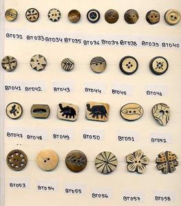 ลูกปัดรูปทรงฮอร์นขนาด 12 มม. หลายสี หลายรูปทรง (รูปหัวใจ รูปทรงมาร์คีส์) สำหรับตกแต่งแว่นตา ลูกปัดเว้นระยะแบบแผ่นแกะสลักจากกระดูกวัว - Product Image 2