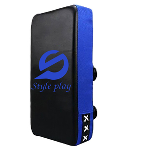 Protector de patadas con logotipo personalizado, tamaño y color a elección, para hombres, calidad profesional, para MMA, para adultos. - Product Image 4