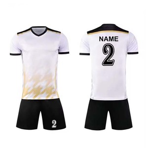 Conjunto de Camiseta y Pantalones Cortos de Fútbol para Hombre, Degradado Blanco y Negro, Cuello en V, Manga Corta, 100% Poliéster, Absorbe la Humedad, Impresión Sublimada - Product Image 1