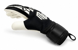 Gants de gardien de but de football Max Quality Gear Elite à doigts entiers, en latex allemand de qualité supérieure, ajustement respirant personnalisé, fermeture à enfiler - Product Image 5