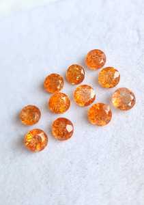 Pierres précieuses naturelles de 6 mm en pierre de soleil, facettées, rondes et calibrées – Achetez maintenant en gros des pierres brutes pour la fabrication de bijoux – Fournisseur en ligne pour revendeurs - Product Image 1