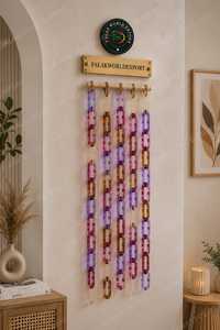 Sculpture murale en chaîne acrylique FALAK WORLD EXPORT |   Color Links Art Mural Réfléchissant Moderne Suspendu pour Mariages et Événements, Forme Ovale - Product Image 6