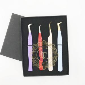 Pince à épiler professionnelle de qualité supérieure en acier inoxydable pour extensions de cils, pointe dorée, prise en main parfaite, 12/14 cm, outils de luxe pour cils - Product Image 1