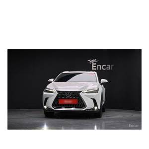 Lexus NX Premium Juillet 2022 30 644 km Volant à Gauche Sièges en Cuir Caméra Arrière - Product Image 2