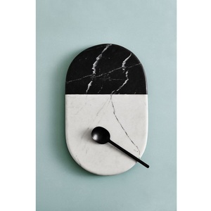 Planche à découper en bois et marbre rectangulaire, plateau de service pour la cuisine et le fromage avec poignée et trou de suspension pour la maison de luxe et l'hôtellerie - Product Image 5
