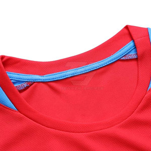 Conjunto de Uniforme de Fútbol de Nuevo Diseño 2026 con Mangas Cortas, Uniforme Deportivo Personalizado de Alta Calidad y Gran Venta - Product Image 2