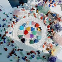 Ornement Cœur en Cristal en Gros, Bijou en Pierre Précieuse Sculptée et Polie, Design Unique pour la Saint-Valentin - Couleur Aléatoire