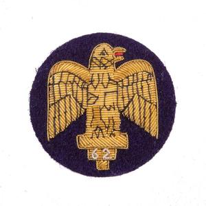 Écusson de blazer de luxe fait main en fil de métal avec fond en velours, vente en gros, directement de l'usine, badges à coudre personnalisés - Product Image 5