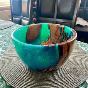 ชามสลัดเรซิ่นอีพ็อกซี่แบบอินเดียทำมือรักษ์โลก งานแกะสลักสำหรับโต๊ะครัว ปรับแต่งได้สำหรับงานปาร์ตี้ บ้านใหม่ - Product Image 1