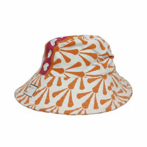 หมวกบักเก็ตงานฝีมือ น้ำหนักเบา ลายพิมพ์สวยงาม ผ้าฝ้ายลินินสั่งทำพิเศษ ตัดสีสันสวยงาม ป้องกันแสงแดด เหมาะสำหรับใส่กลางแจ้งในฤดูร้อน แต่งขอบด้วยขนเฟอร์เทียม - Product Image 1