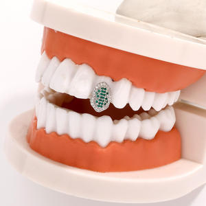 Ensemble de grillz dentaires de qualité supérieure avec pierres en zircone cubique taille brillant rond, style hip-hop, bijoux de mode unisexe d'Inde - Product Image 4