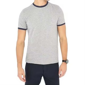 Prix de gros T-shirts pour hommes 100% coton, conception personnalisée OEM, sérigraphie, col rond, manches courtes, style streetwear - Product Image 4