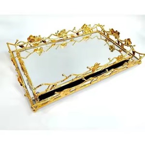 Plateau de service rectangulaire en métal, très vendu, avec poignées incrustées d'or, style glamour, vaisselle durable pour les fêtes - Product Image 2
