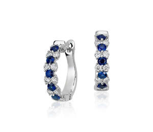 Pendientes de aro de platino con zafiro azul alternativo pequeño y diamantes cultivados en laboratorio - Product Image 1