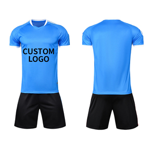 Maillots de football unisexes personnalisables avec logo – Kits de football respirants, grande taille, séchage rapide, ensemble uniforme de performance, antibactérien, tout inclus - Product Image 1